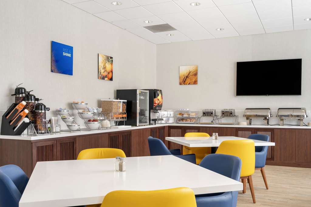 Comfort Inn & Suites Danbury Bethel - photo 12