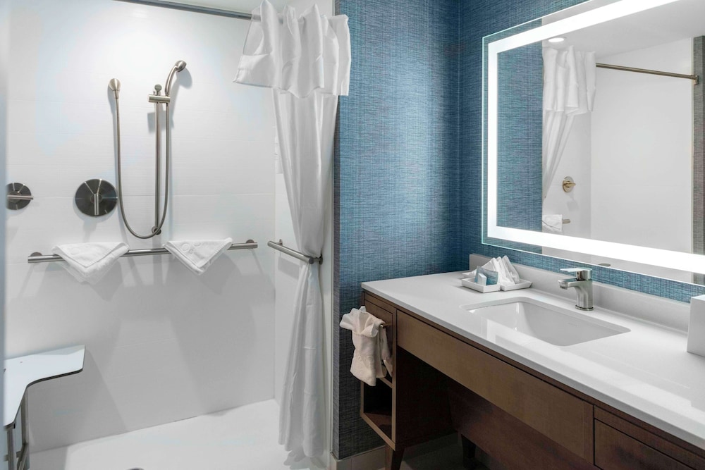 Home2 Suites by Hilton Northville Detroit - photo 14