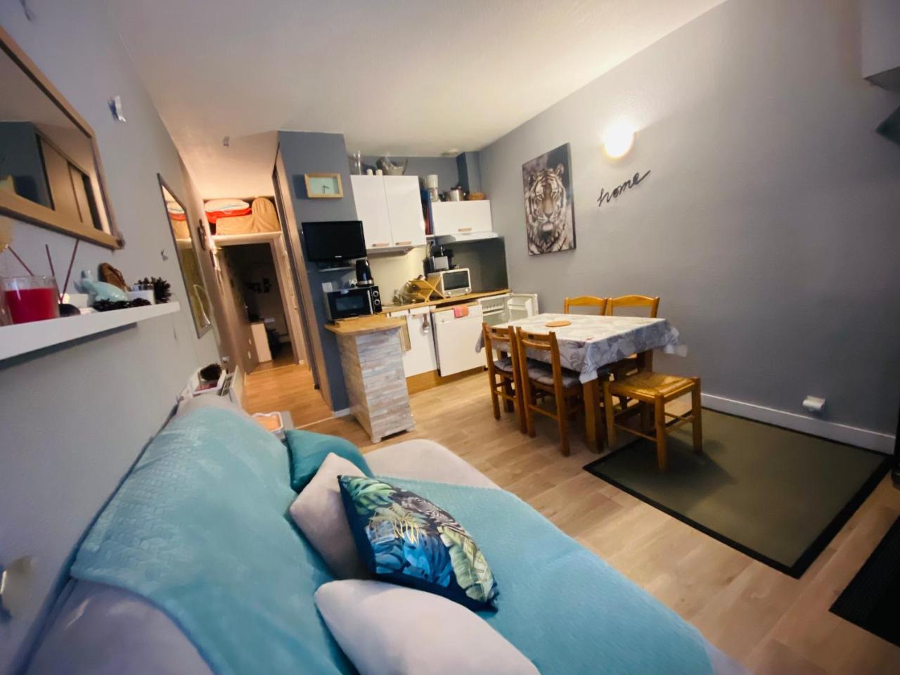 Le Navarre Charmant T2 Familial Bien Equipe En Rdc En Centre Ville Cauterets in Cauterets, France