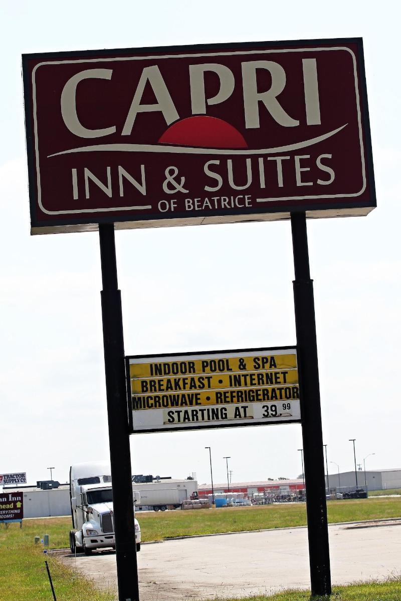 Capri Inn and Suites of Beatrice - photo 7