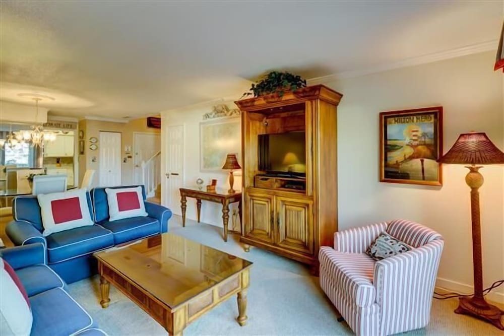 955 Cutter Court at The Sea Pines Resort - photo 4