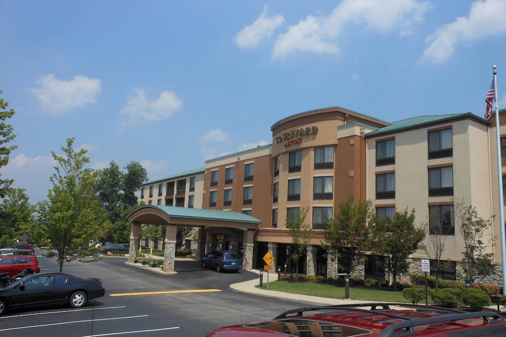 Courtyard by Marriott Pittsburgh Monroeville — hotel in Monroeville