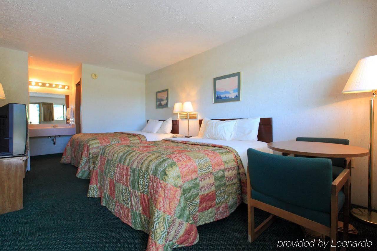 Americas Best Value Inn Hazard - photo 8