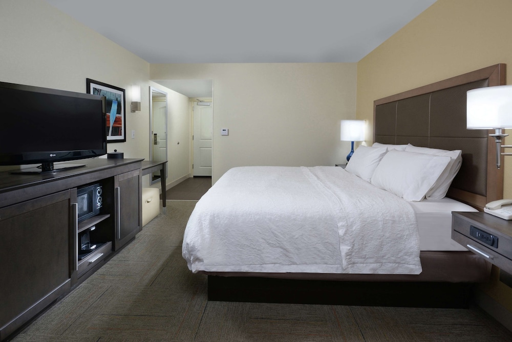 Hampton Inn High Point - photo 12