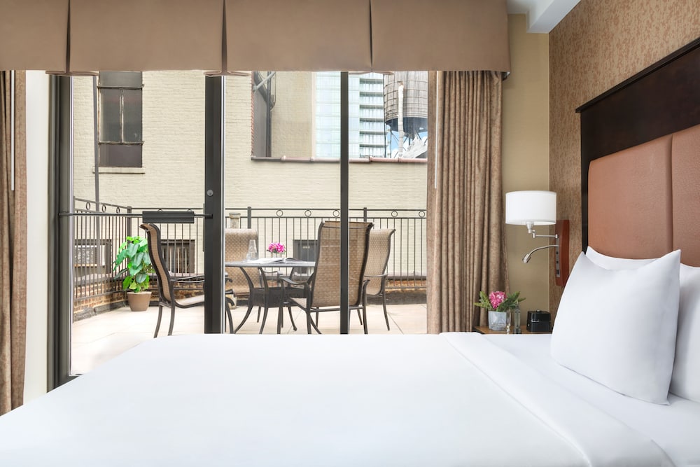 The Hotel @ Fifth Avenue - photo 28
