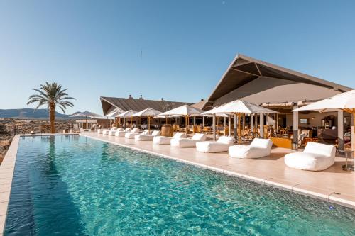 Gmundner Lodge — 5-Star Luxury Hotel in Windhoek, Namibia