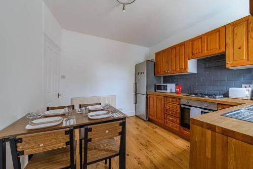 Modern Simplicity 10mins from Westfield Stratford Pass the Keys — 4-Star Luxury Hotel in London, United Kingdom