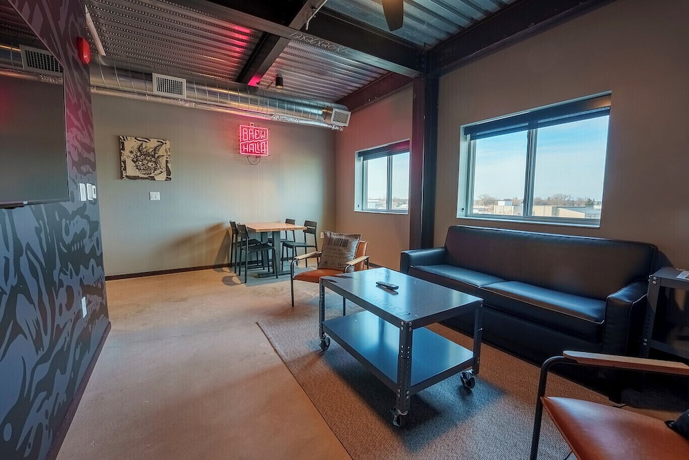 Brewhalla Hotel - photo 28