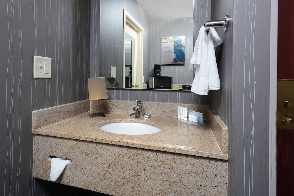 Courtyard by Marriott Danville - photo 21