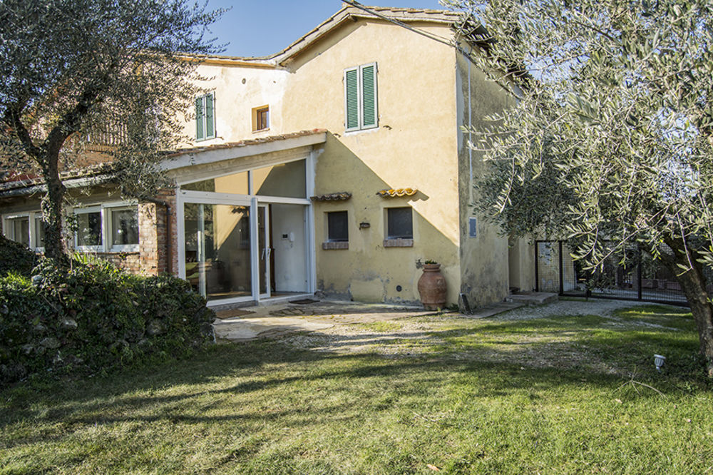 N12 Design Accomodations Podere Il Vezzoso — Siena