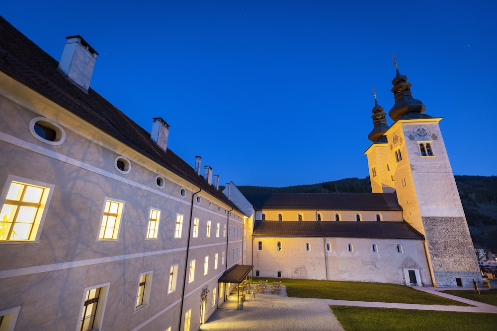 Jufa Hotel Stift Gurk — hotel in Gurk