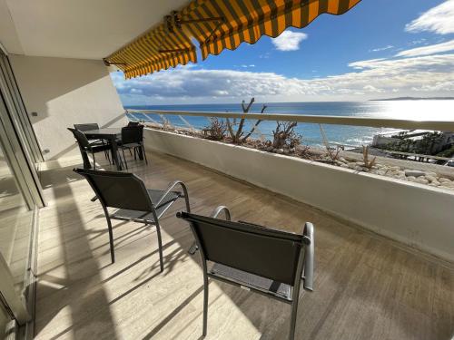 06AO Superbe appartement avec vue mer exceptionnelle — 4-Star Luxury Hotel in Villeneuve-Loubet, France