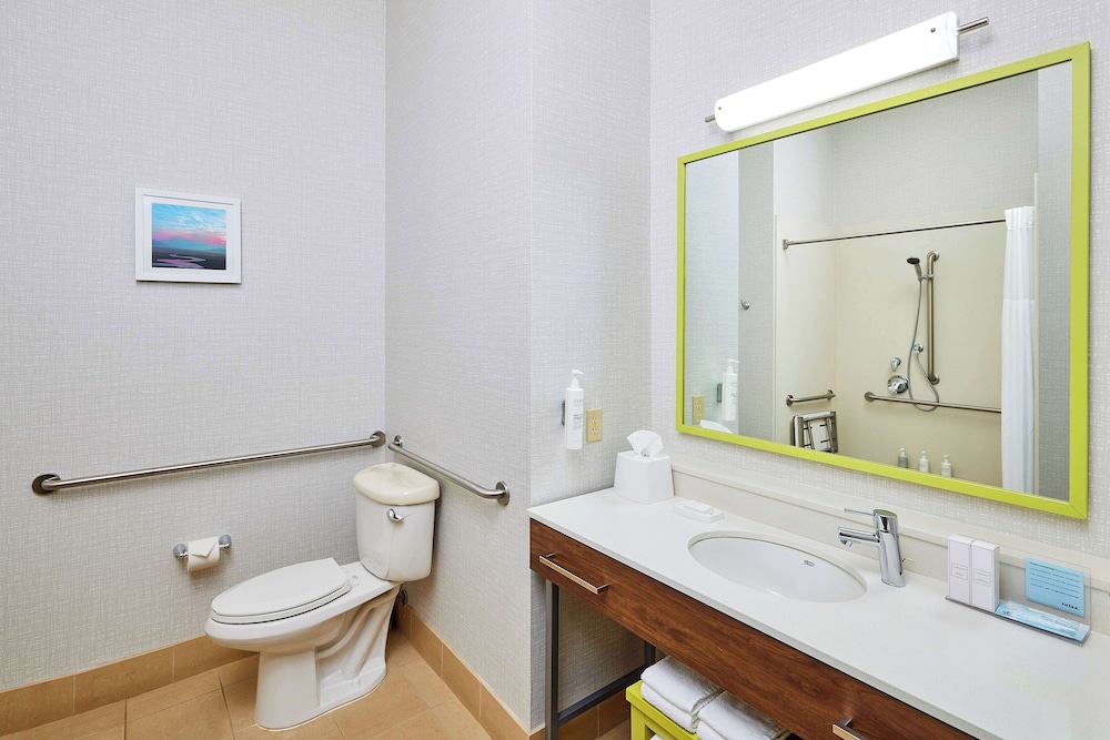 Hampton Inn & Suites Ridgecrest - photo 29