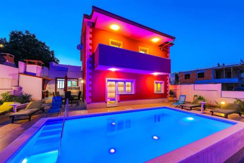 Seaside house with a swimming pool Businci Ciovo 11882 — 4-Star Luxury Hotel in Trogir, Croatia
