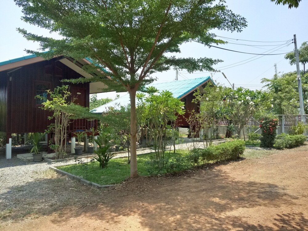 Phaiwan Baansawn Resort in Chai Nat, Thailand
