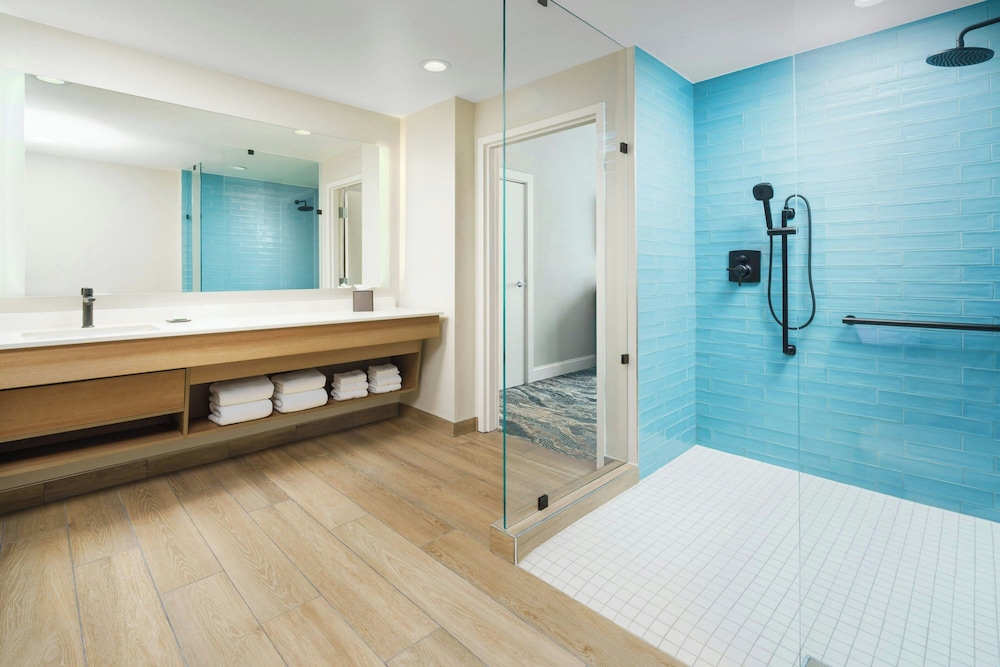 Courtyard by Marriott Oceanside Fort Lauderdale Beach - photo 35