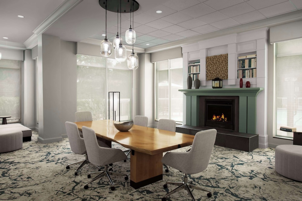 Hilton Garden Inn Gainesville - photo 2