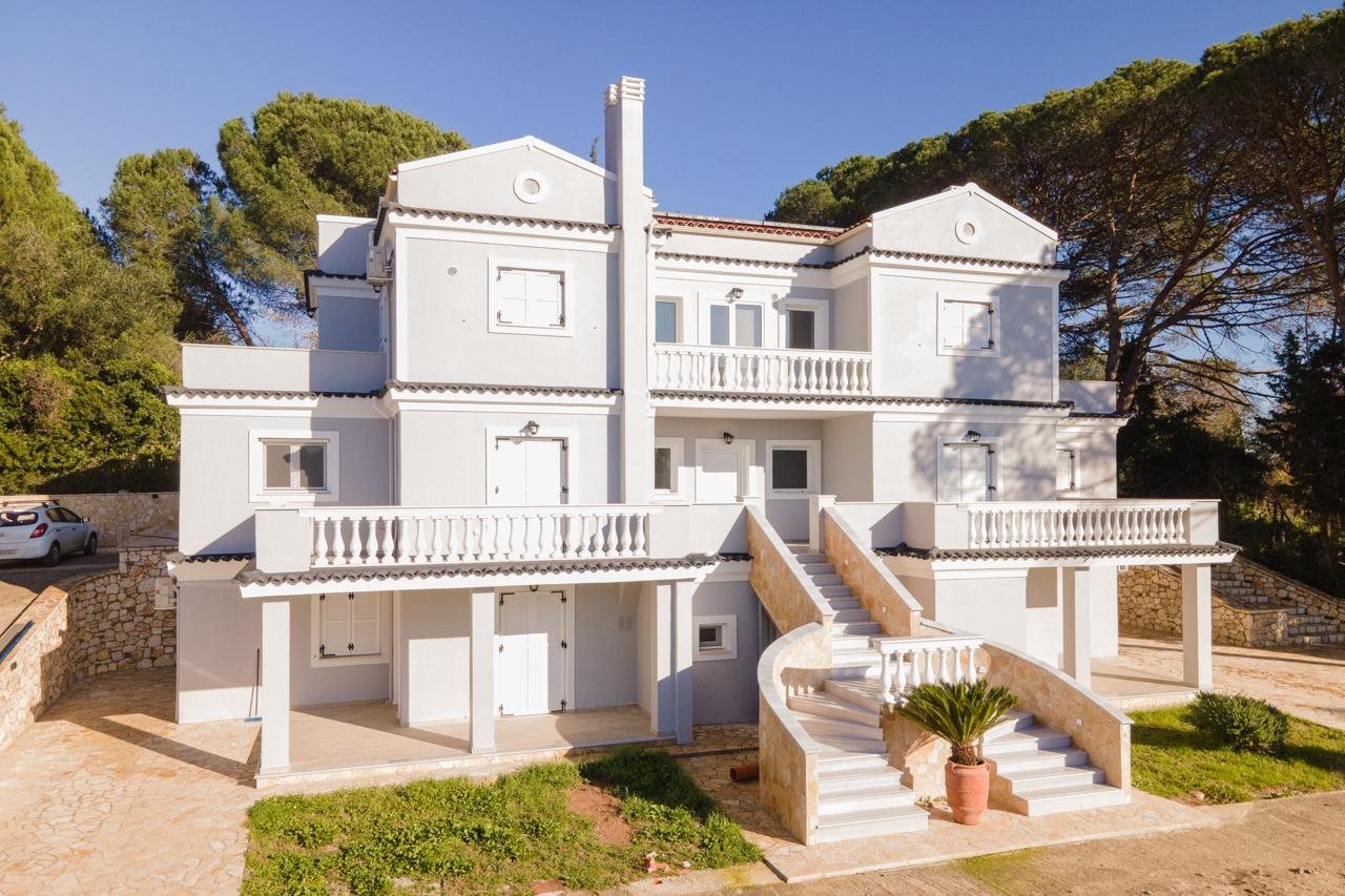 The Seven Islands Deluxe Apartments — 4-Star Luxury Hotel in Corfu, Greece