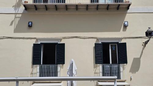 Palazzo Tranfo Al Duomo Accommodation — 4-Star Luxury Hotel in Tropea, Italy