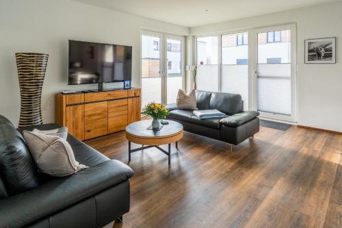 Hangar 19 Superior Apartment mit Terrasse und Garten H1W2 — 4-Star Luxury Hotel in Schwerin, Germany