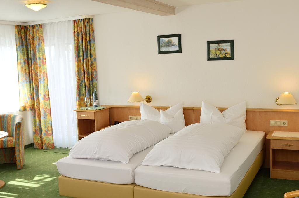 Landhotel Hofgut Schellenberg — Uberlingen — photo 5