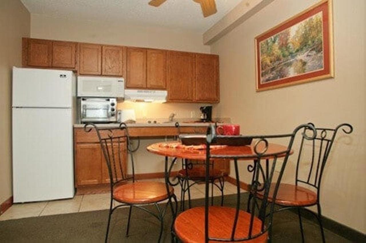 Hotel Glenwood Springs - photo 30