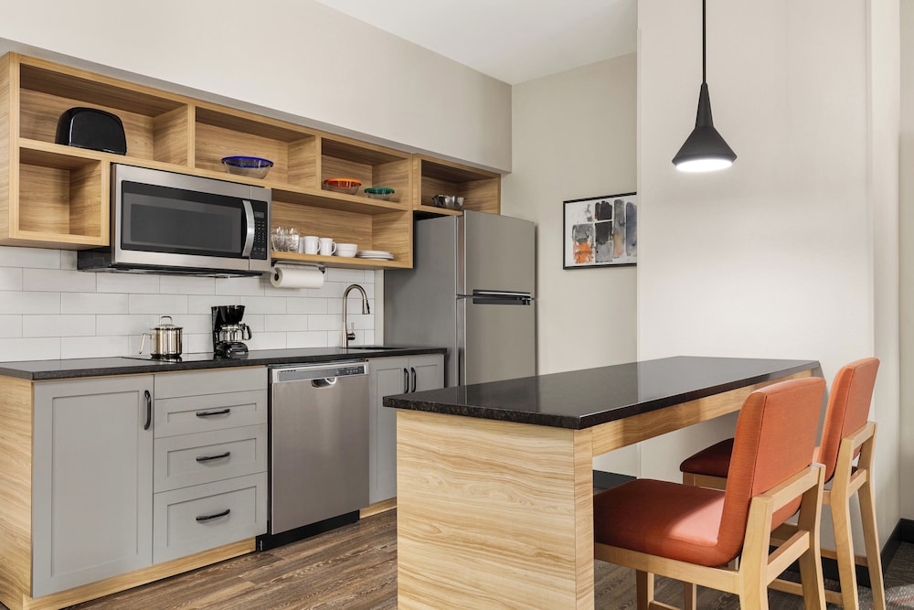 Candlewood Suites Tuscaloosa by IHG - photo 26
