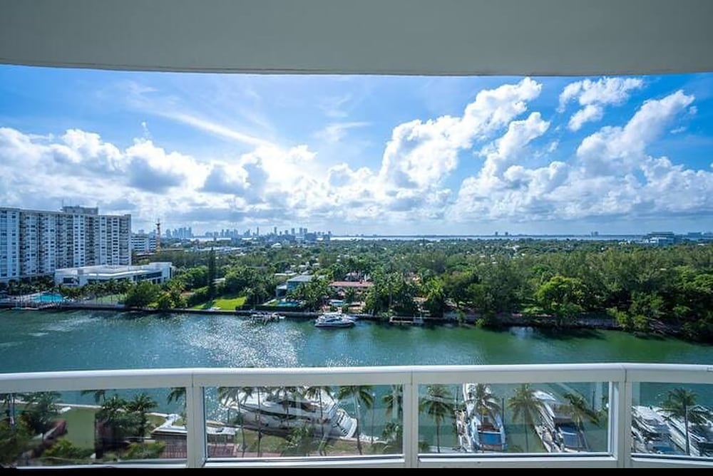 Fontainebleau Miami Beach Private Luxury Suites - photo 483