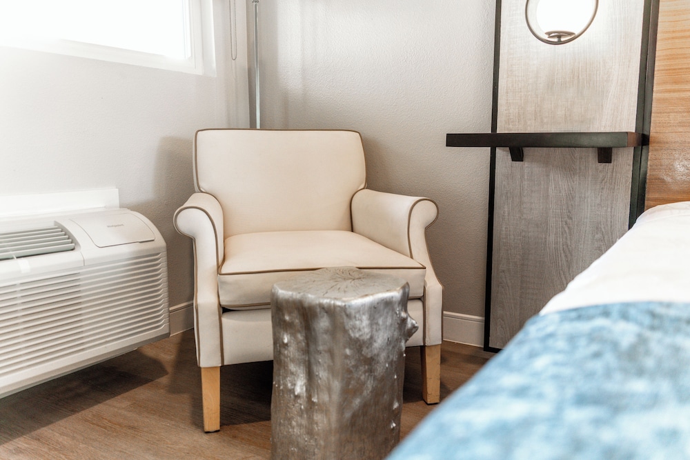 Aspire Inn Studios & Spas - photo 44