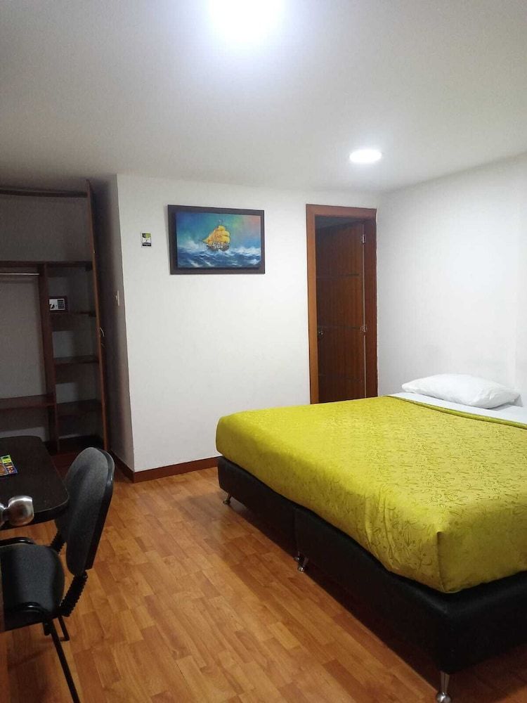 Embassy On Holidays - last minute hotel in Bogota