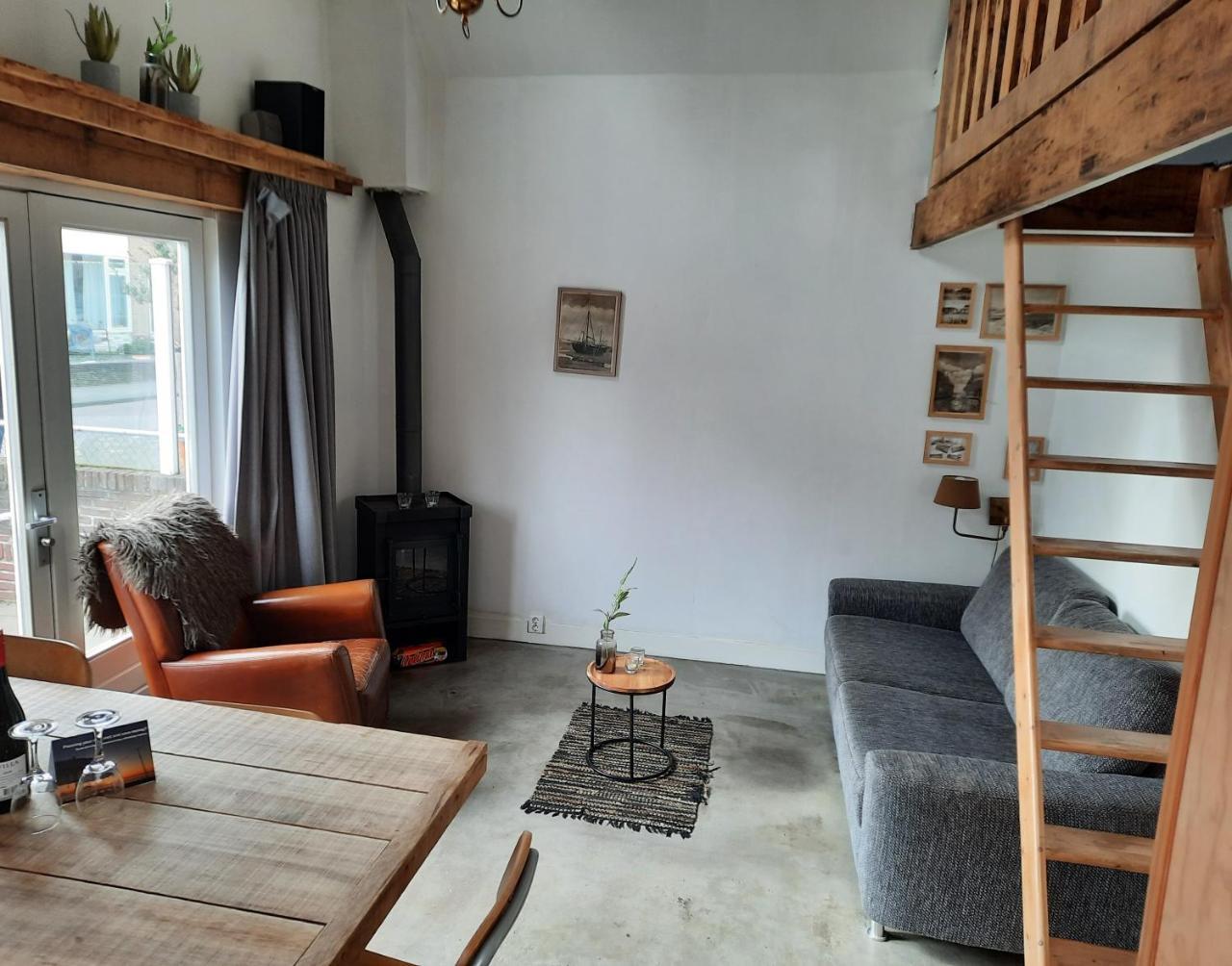 Have a nice stay Beach Cottage free parking — 4-Star Luxury Hotel in Noordwijk-Binnen, Netherlands