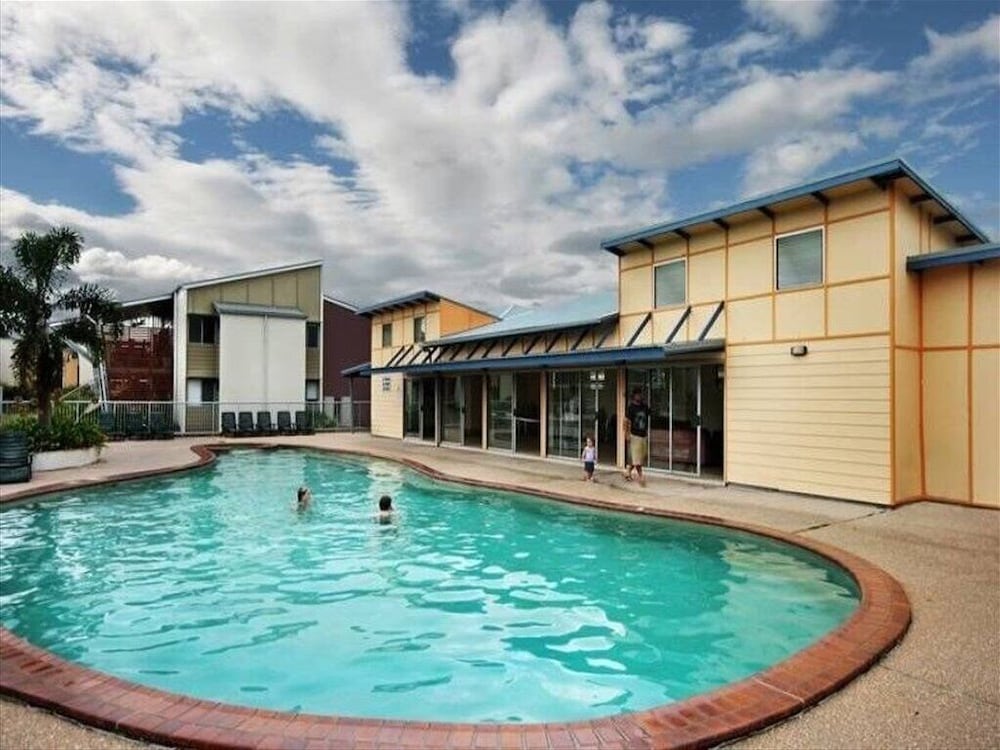 Sunshine Coast Varsity Resort shared Unit - carbon neutral hotel in Sippy Downs