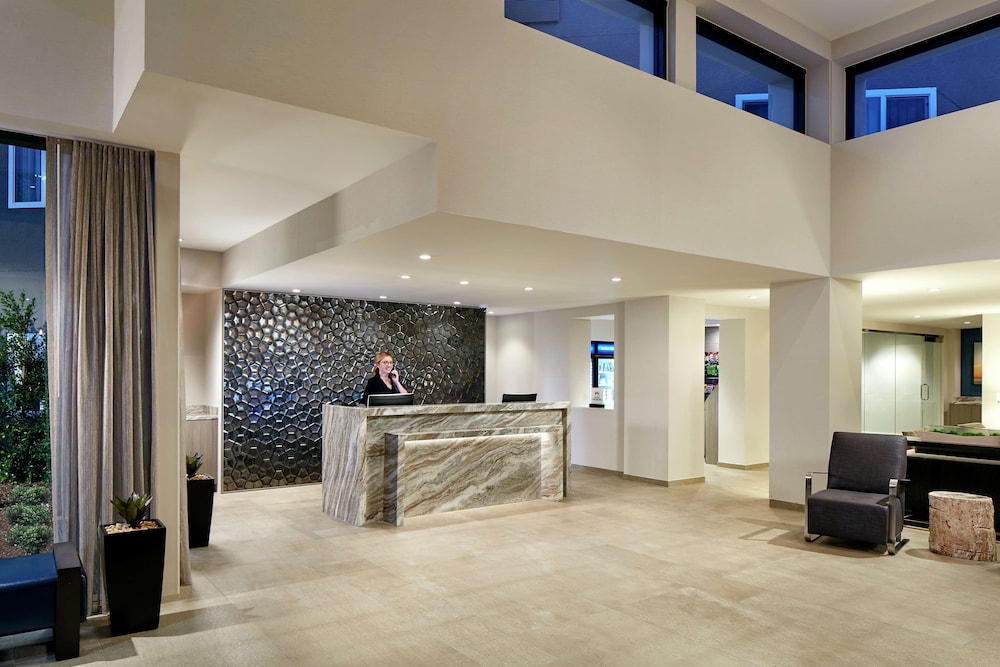 Hilton Garden Inn San Diego Mission Valley Stadium - photo 4