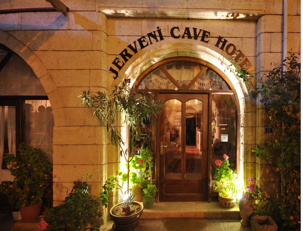 Jerveni Cave Hotel - last minute hotel in Uerguep