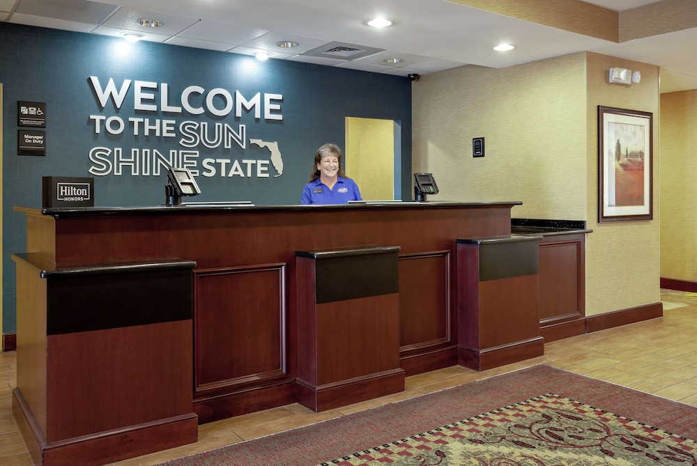 Hampton Inn & Suites Port Richey - photo 4