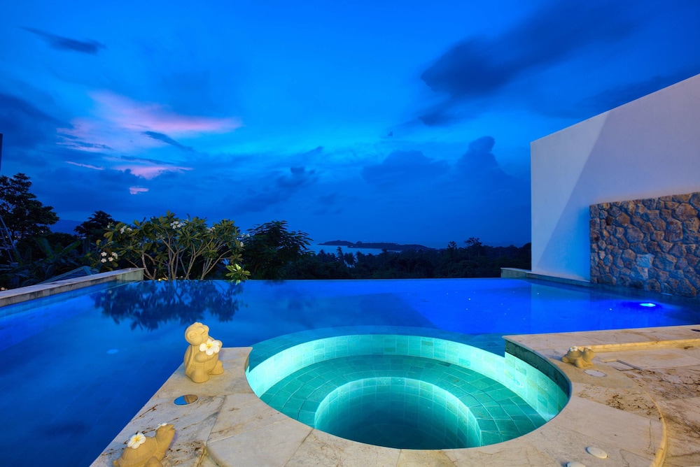 Villa Haiyi with Infinity Pool — 4-Star Luxury Hotel in Koh Samui, Thailand