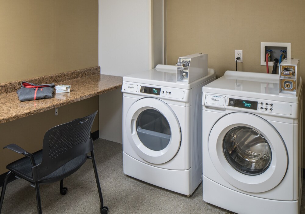 Holiday Inn Express Springfield by IHG - photo 26
