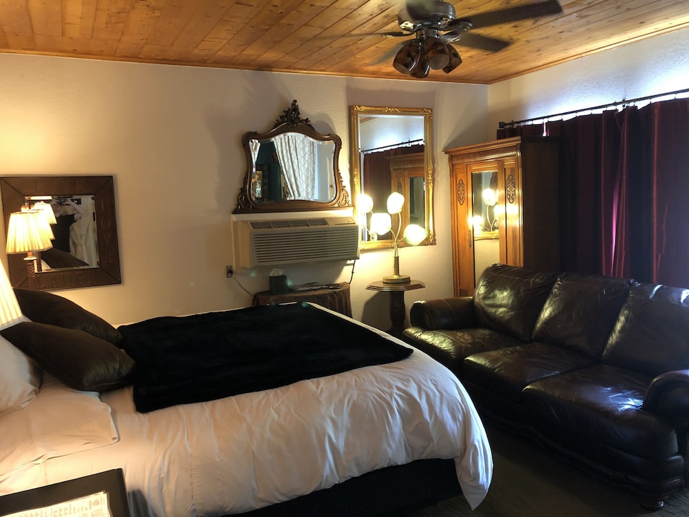Echo Canyon Spa Resort - photo 34