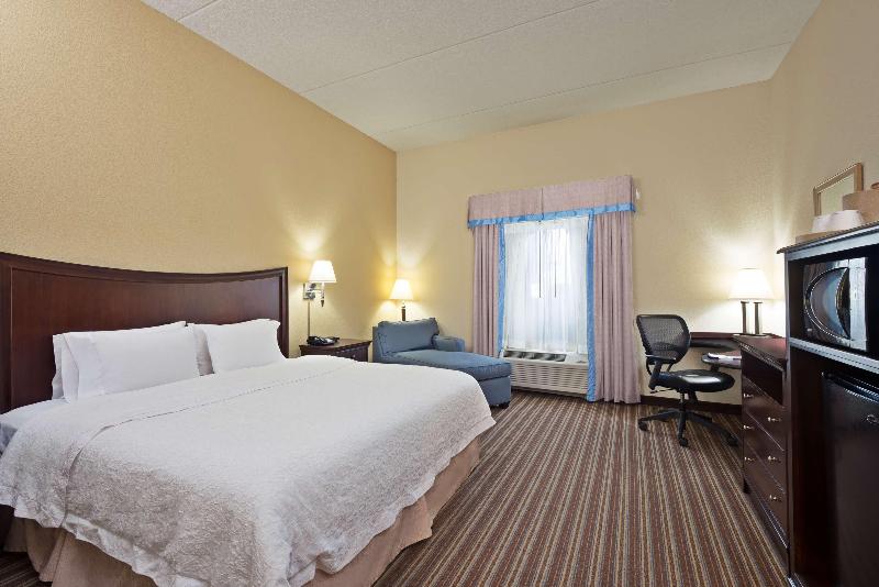 Hampton Inn by Hilton Gainesville Haymarket - photo 73