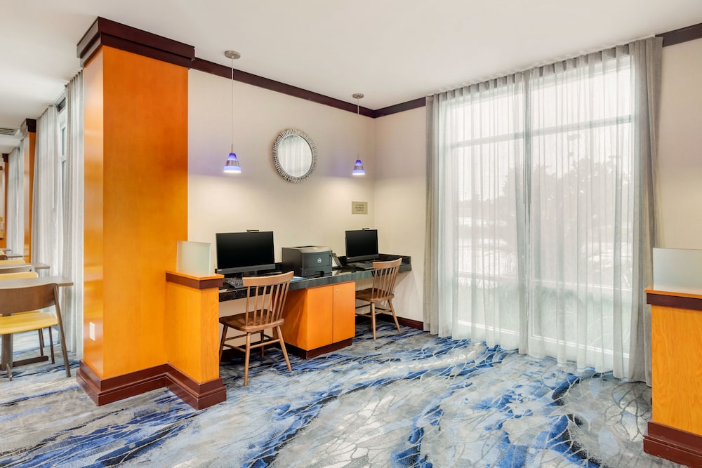 Fairfield Inn & Suites by Marriott Houston Conroe Woodlands - photo 26
