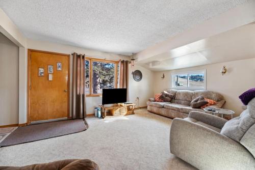 Farmhouse Ranchette Horses Welcome — 4-Star Luxury Hotel in Belle Fourche, United States