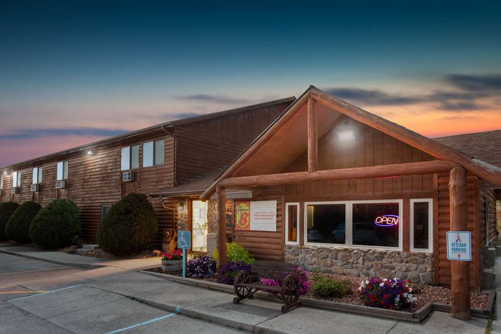 Super 8 by Wyndham Dubois - photo 2