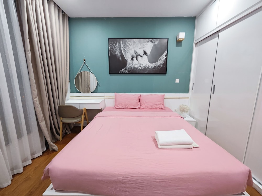 Vinhomes Green Bay Luna's House — 4-Star Luxury Hotel in Hanoi, Vietnam