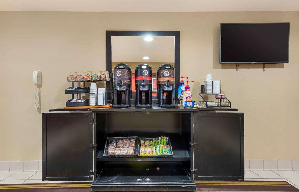 Extended Stay America Suites Princeton South Brunswick - photo 6
