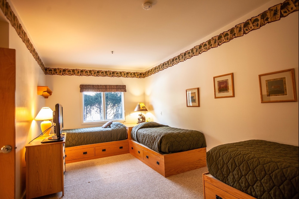 Smuggler's Notch Resort by Resort Stay - photo 18