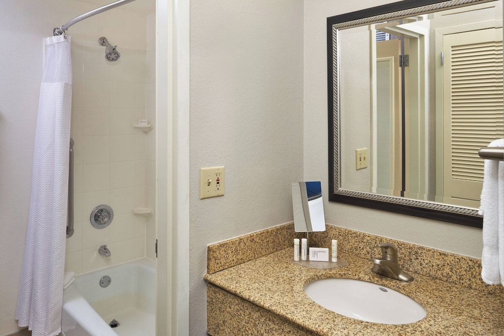 Courtyard by Marriott Chicago Wood Dale - photo 68