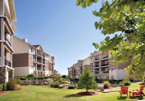 Beautiful Hotel in Mountain Vista 1BD Sleeps up to 4 in Branson, United States