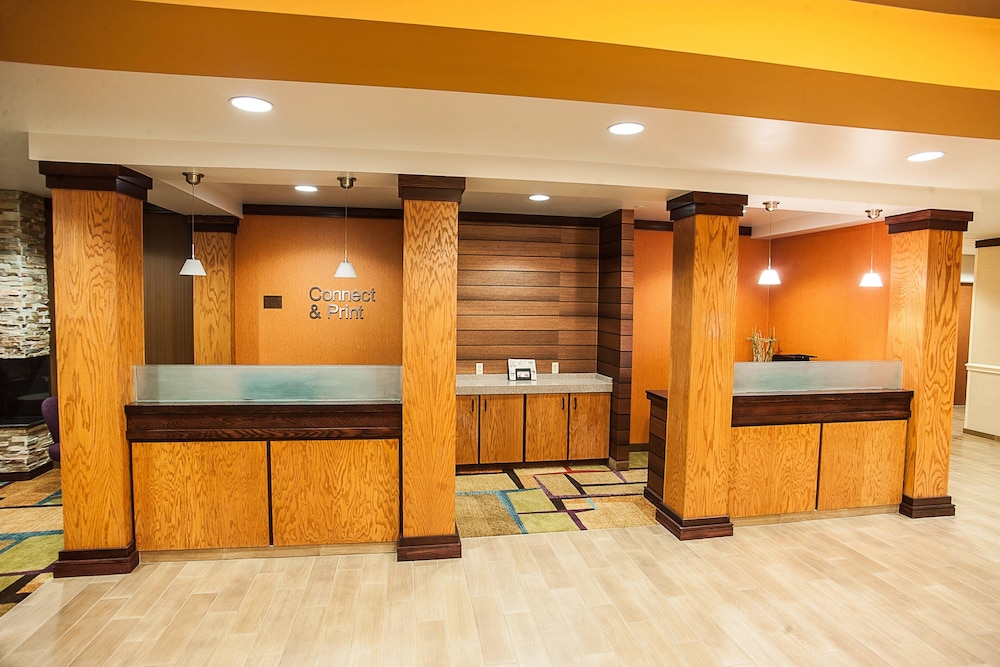 Comfort Inn and Suites Akron South