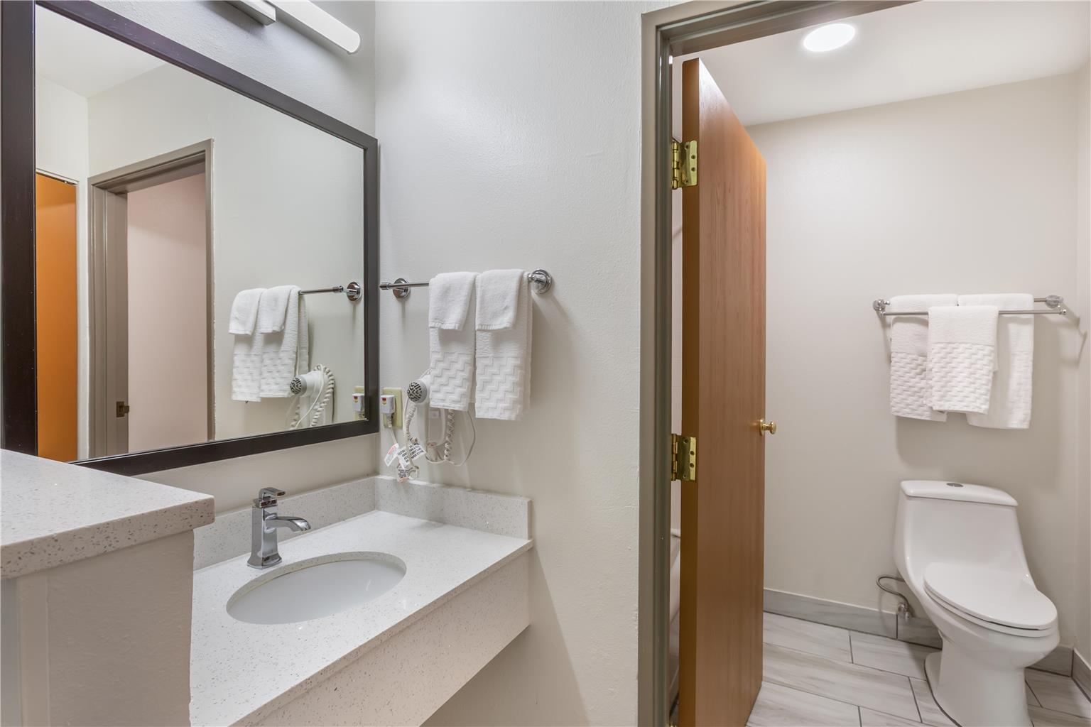 Best Western Gold Poppy Inn - photo 19