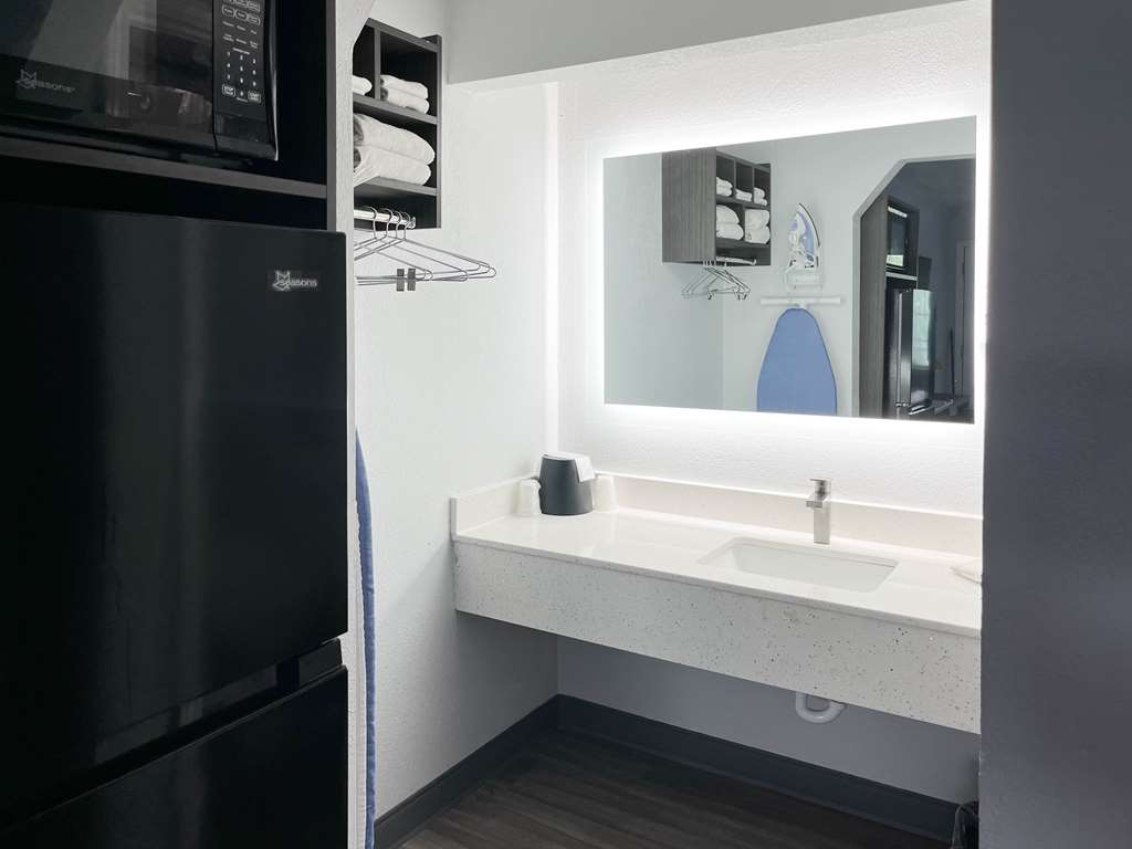 Studio 6 Suites Lafayette IN - photo 10